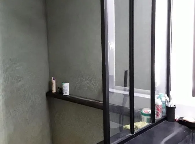 Privee Centre De Proche Marais *